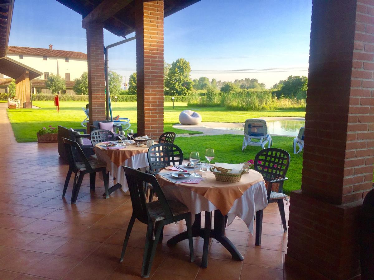 Albergo Cosmera Savigliano Zewnętrze zdjęcie